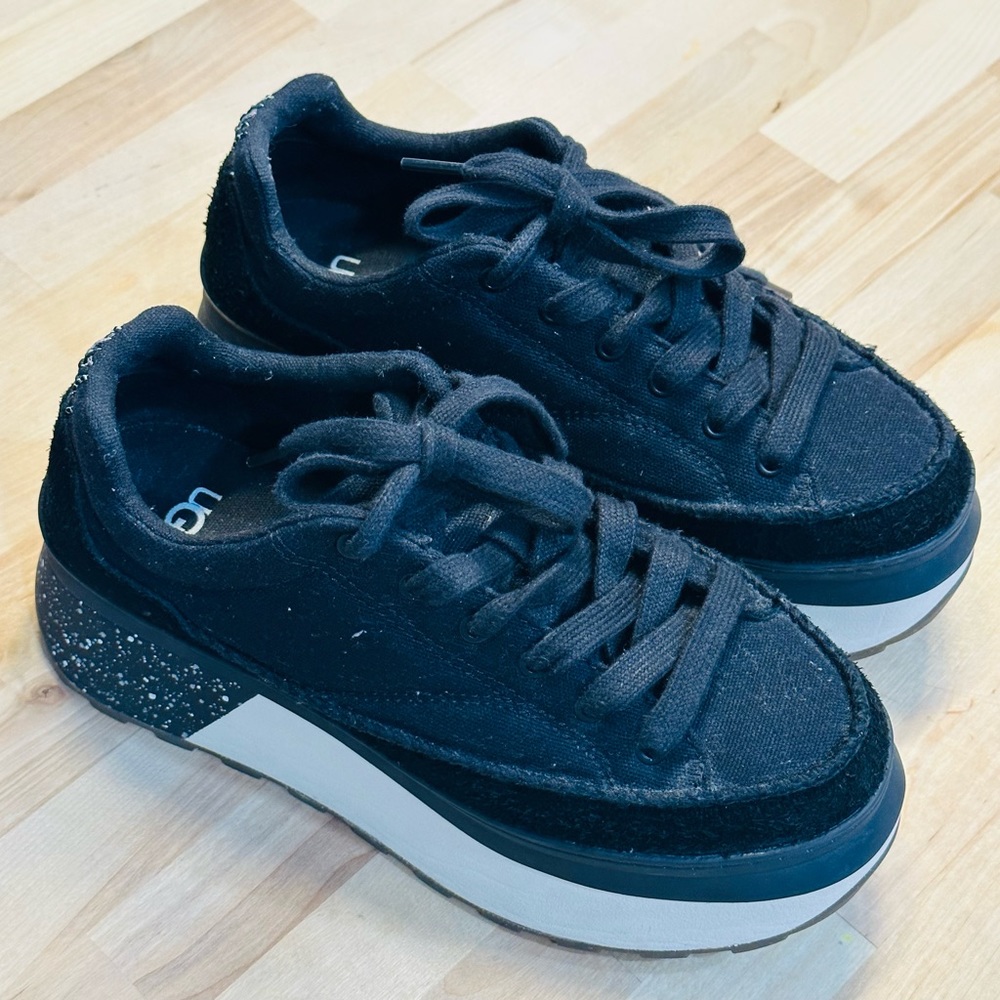 UGG Marin Platform Shoes Sneakers  Women's Size 7.5